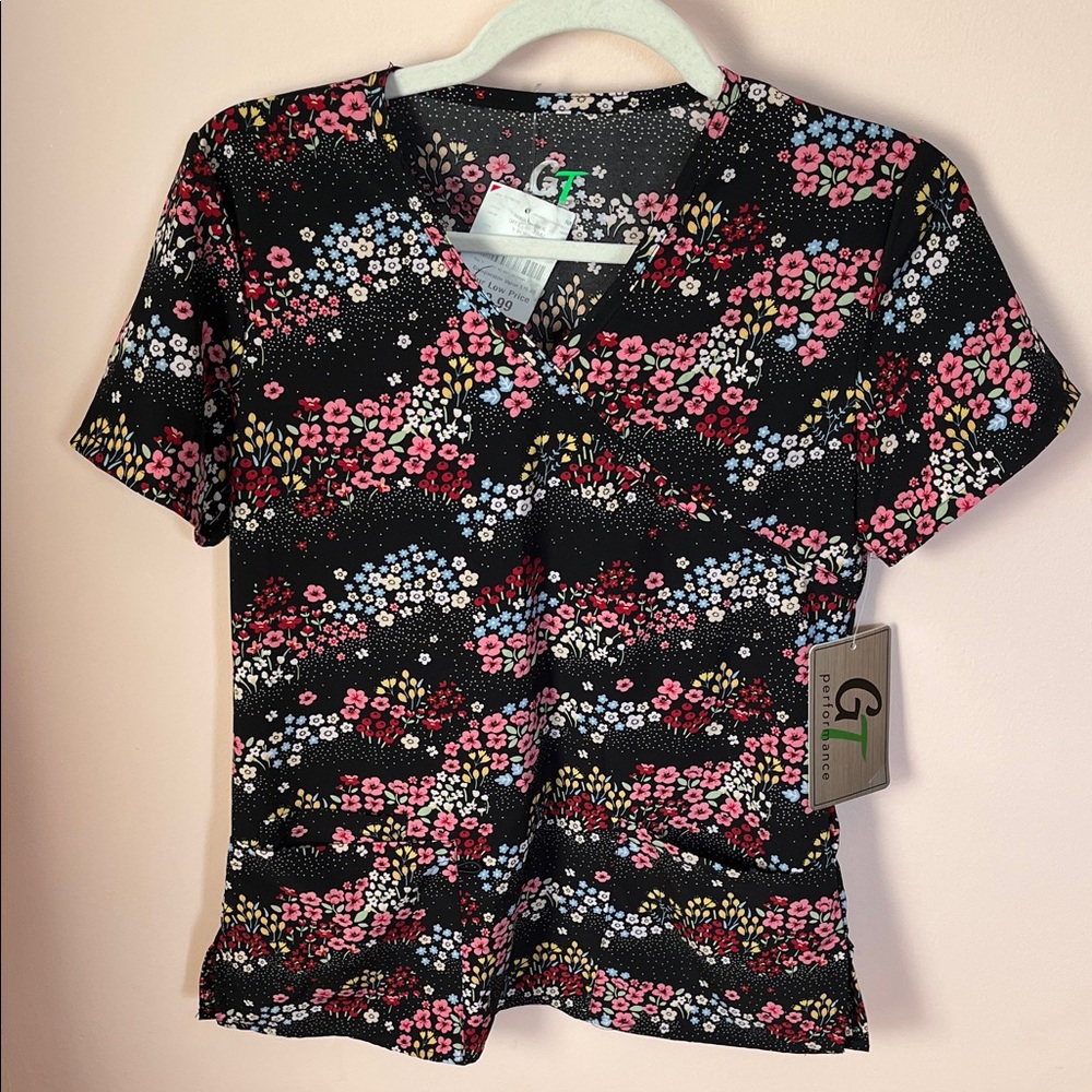 NWT GT PERFORMANCE 3-Pocket Scrub Top Short Sleeve Floral Print XS